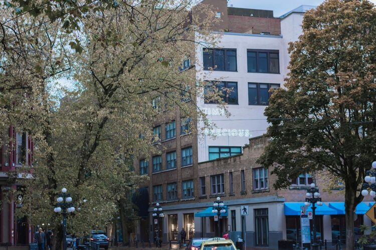 Neighbourhood Guidebook The Best of Gastown (Eat, drink, & shop