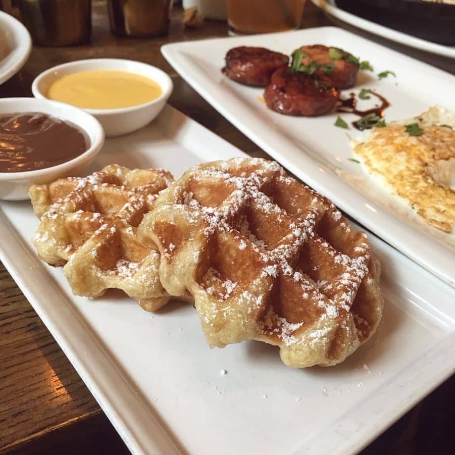 17 Mouthwatering Brunch Spots in Vancouver That Will MAKE Your Weekend