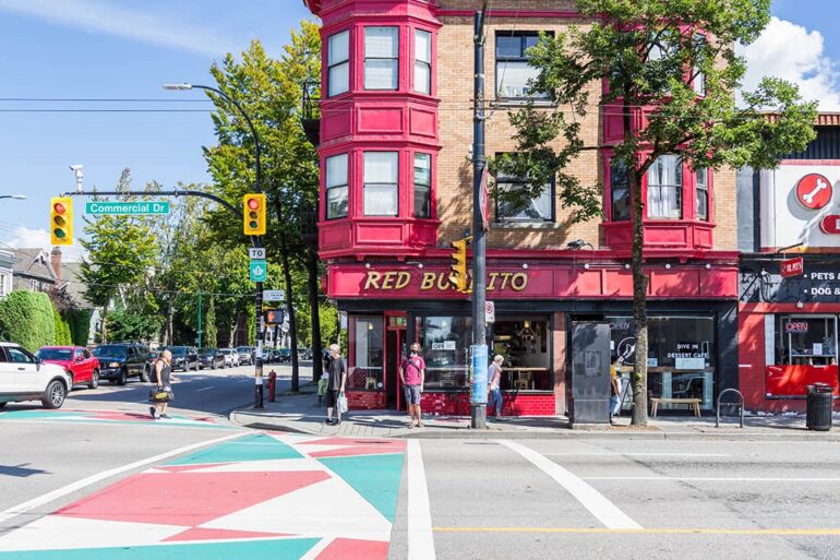 Neighbourhood Guidebook Best of Commercial Drive (Eat, Shop & Stay)