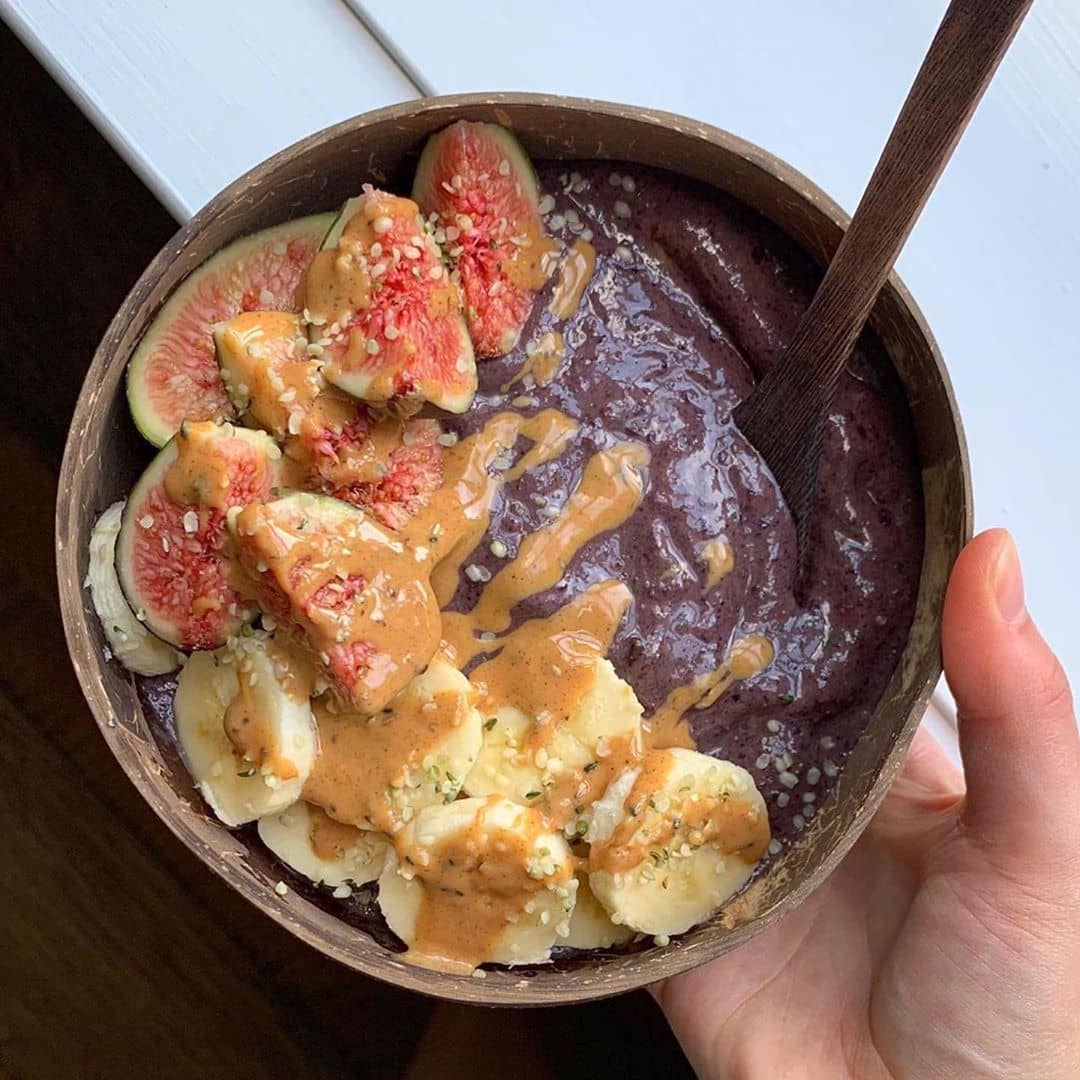 chocolate protein almond milk banana slices figs hemp seeds and fatso peanut butter