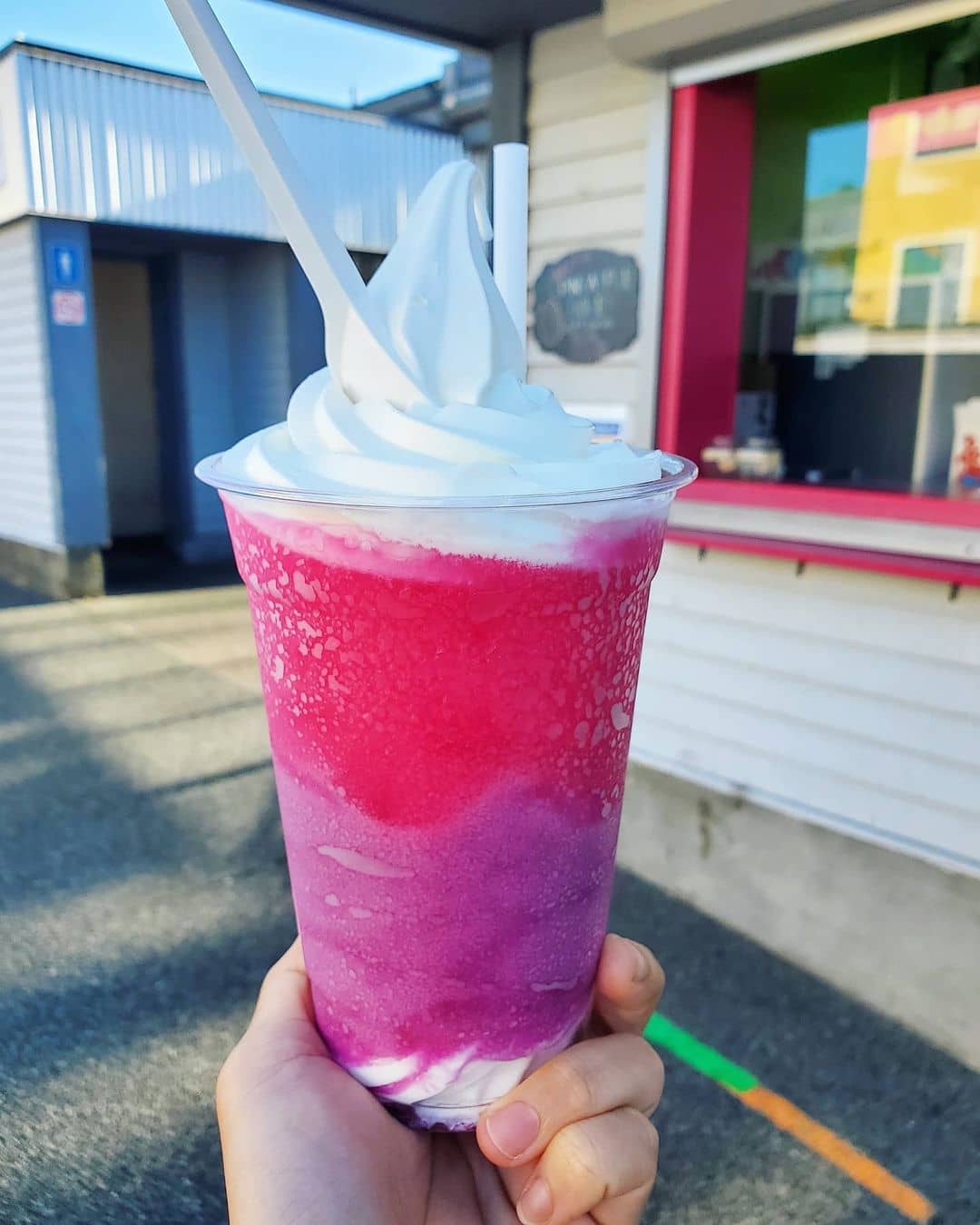 Steveston Neighbourhood Guidebook - screamer soft serve