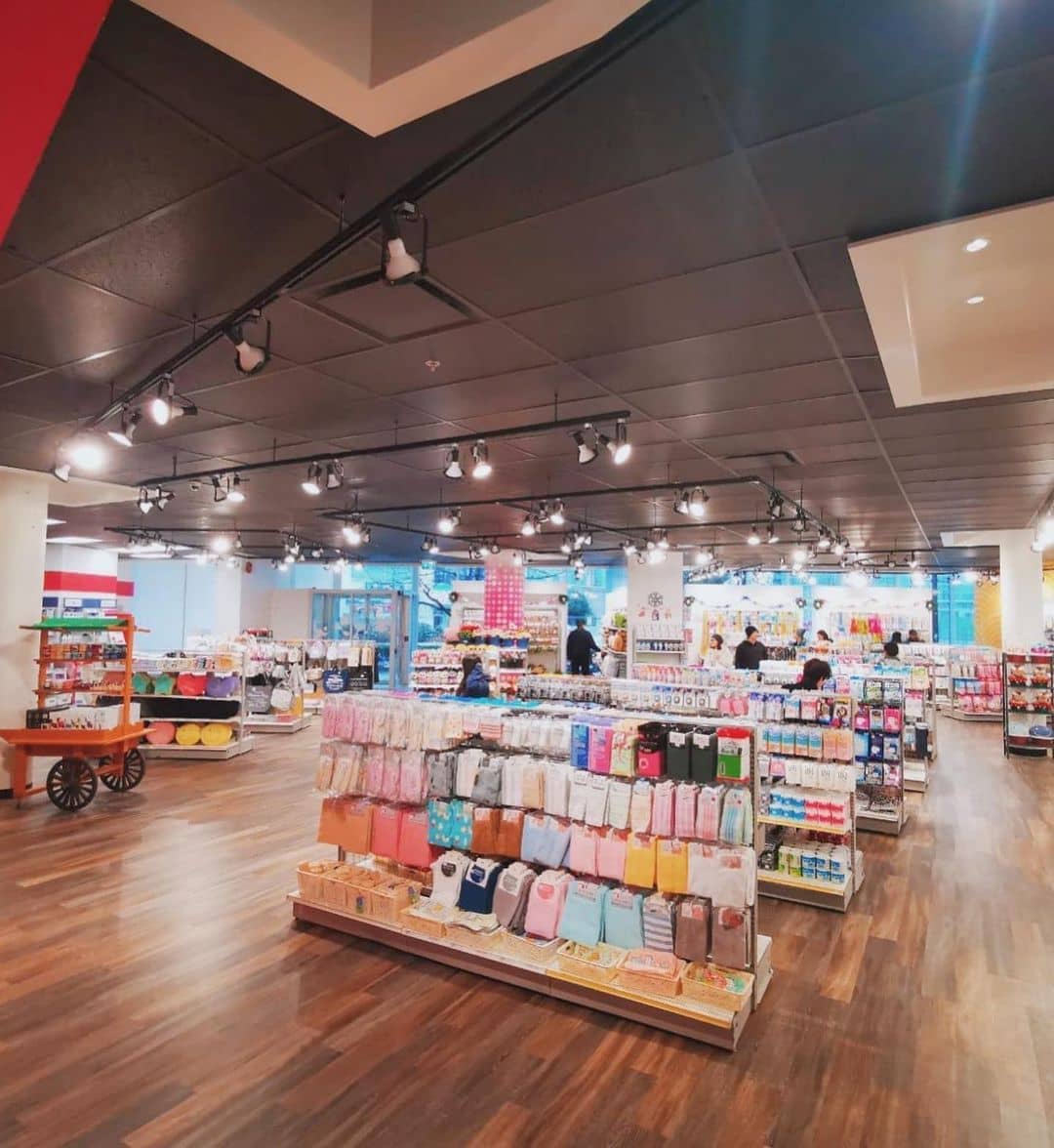 best places to shop in vancouver - omomo interior aisles