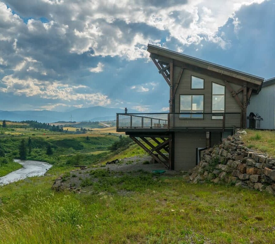 best airbnbs in Alberta - Trout Wrangler Lodge (Carbondale Room)