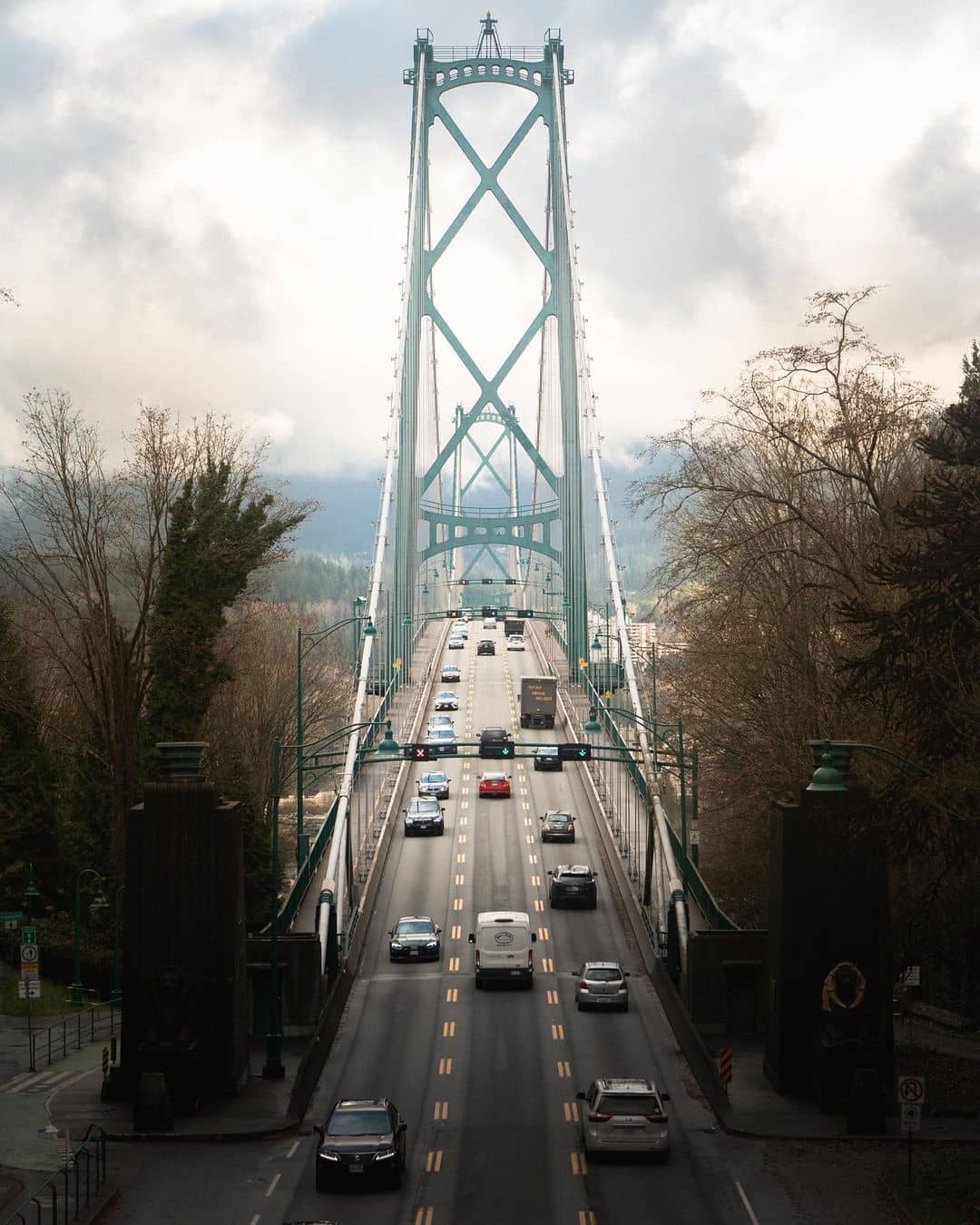 lonsdale quay travel guide -lions gate bridge with cars moving