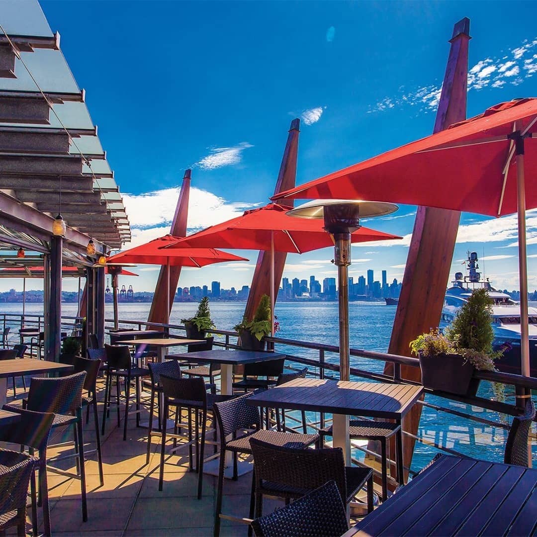 lonsdale quay travel guide -pier7 restaurant patio view