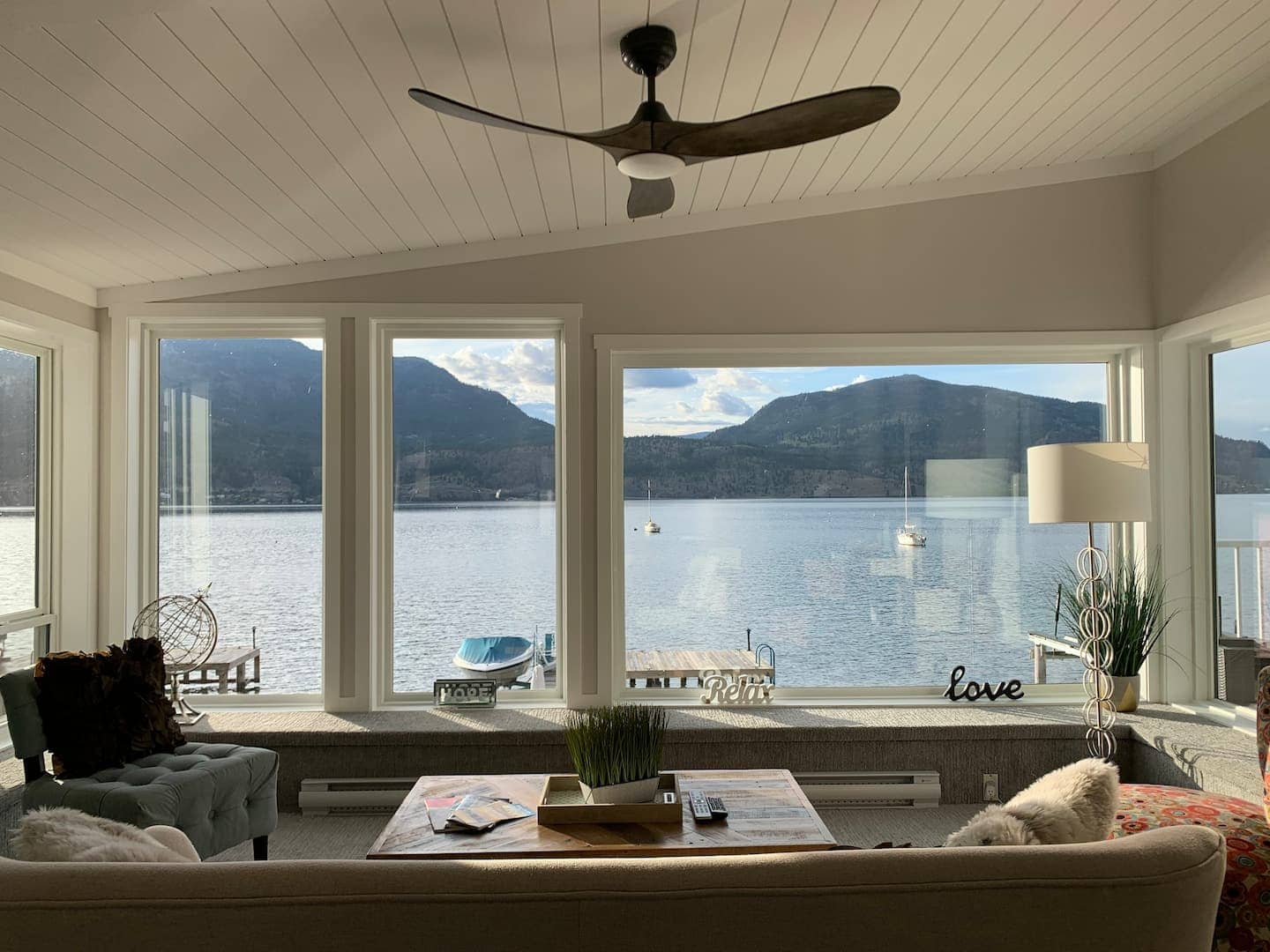 10 Best Lakeside Airbnbs in Kelowna You Don't Want to Miss