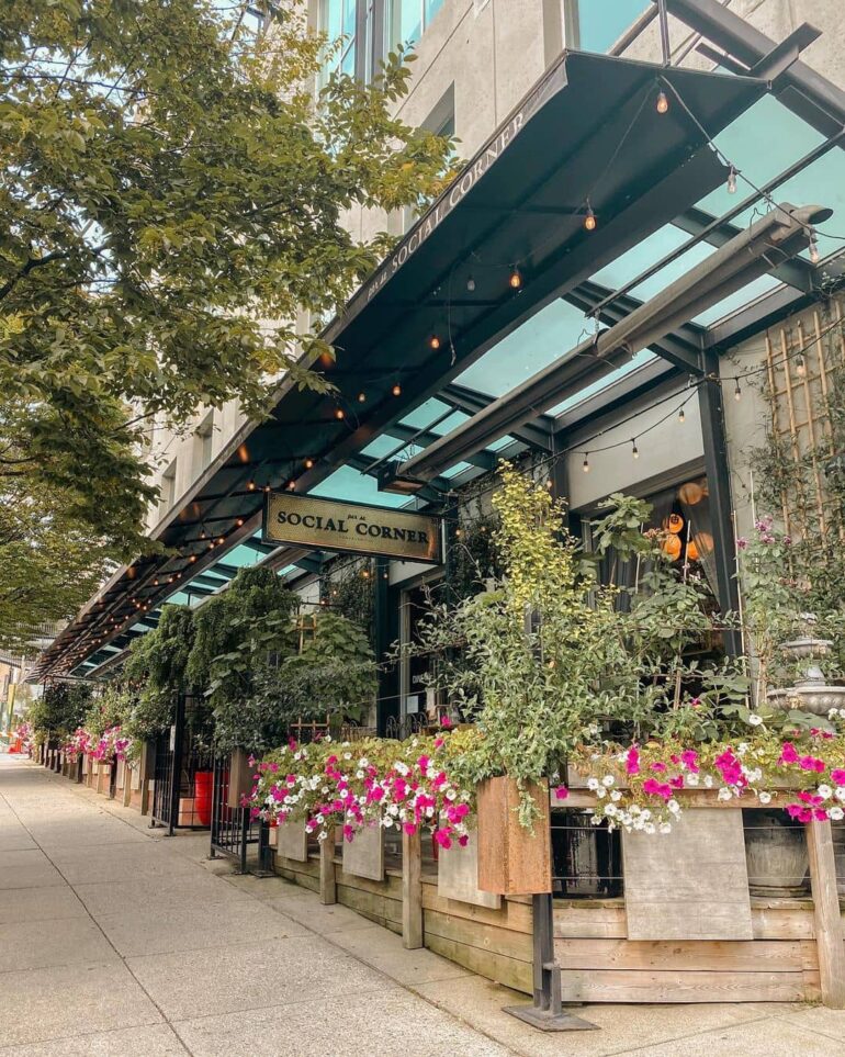 13 Best Yaletown Restaurant Patios To Hit Up In 2023 On A Sunny Day