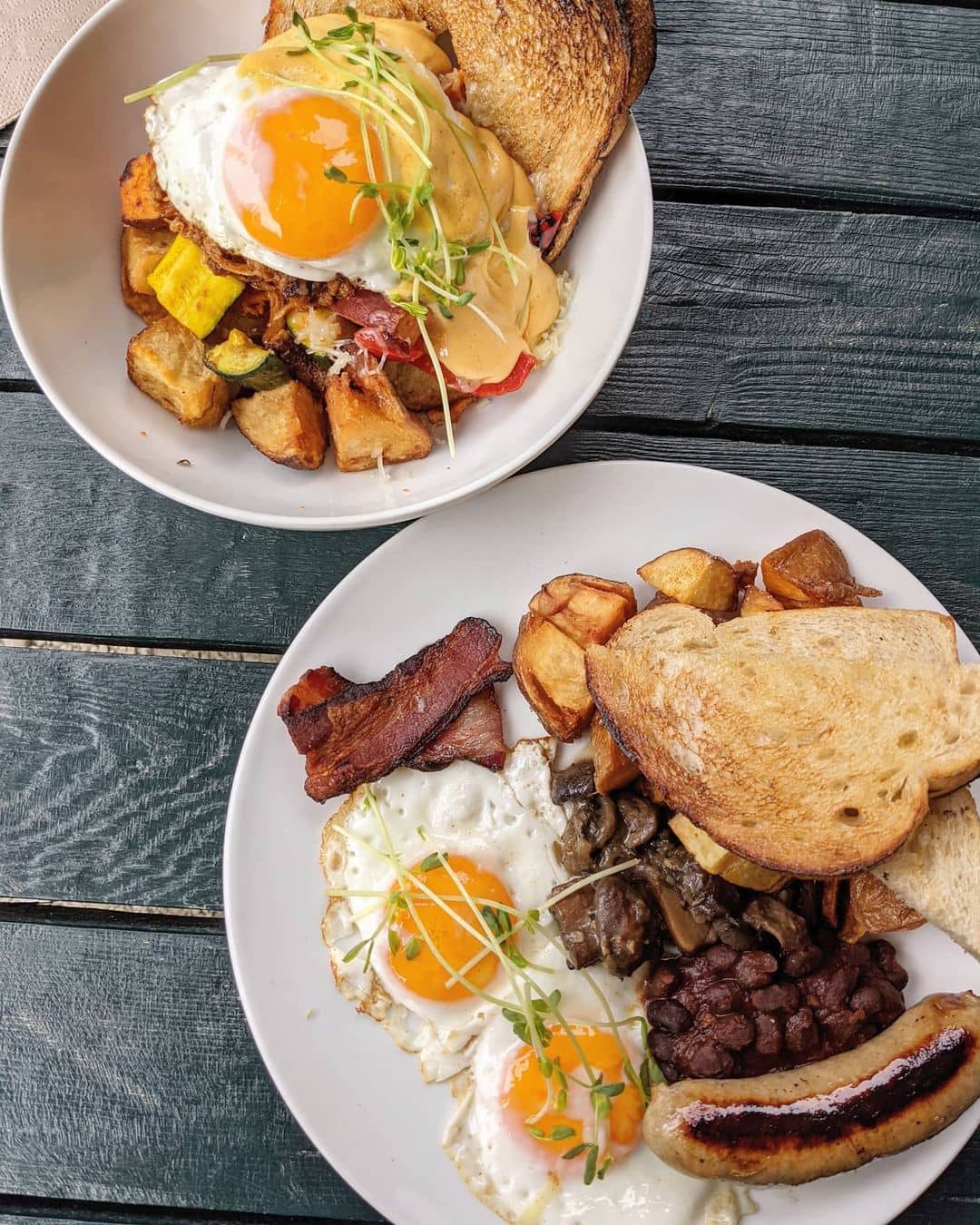 best squamish restaurants - fergies cafe brunch food with eggs and hashbrowns on wooden table