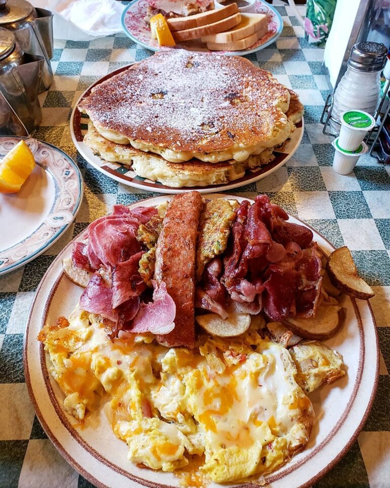 19 Best Burnaby Restaurants & What To Order (2024)