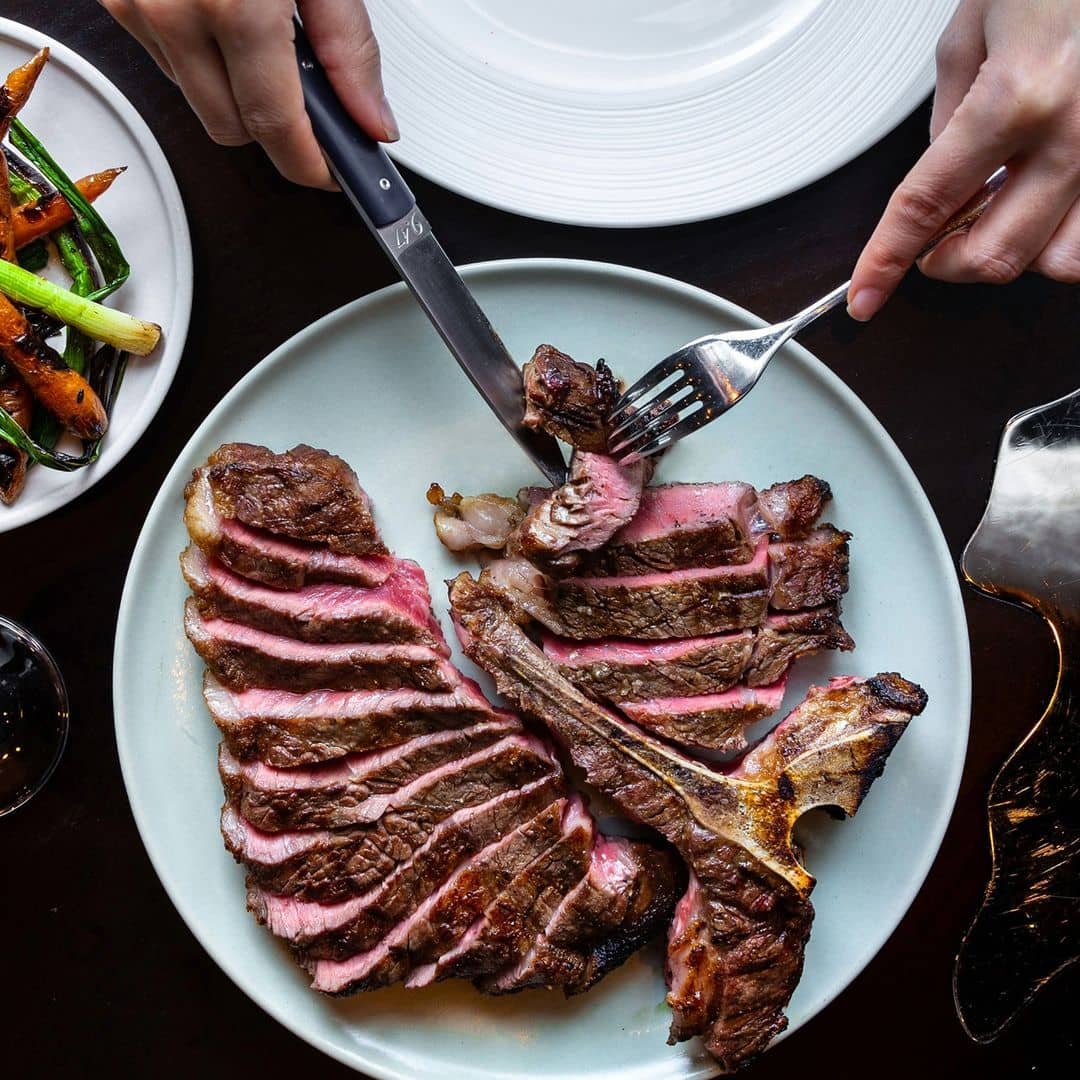 10 Best Vancouver Steakhouses & What To Order (2023)