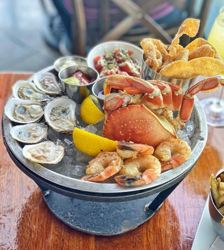 10 Best Restaurants For Oysters In Vancouver For Your Shellfish ...