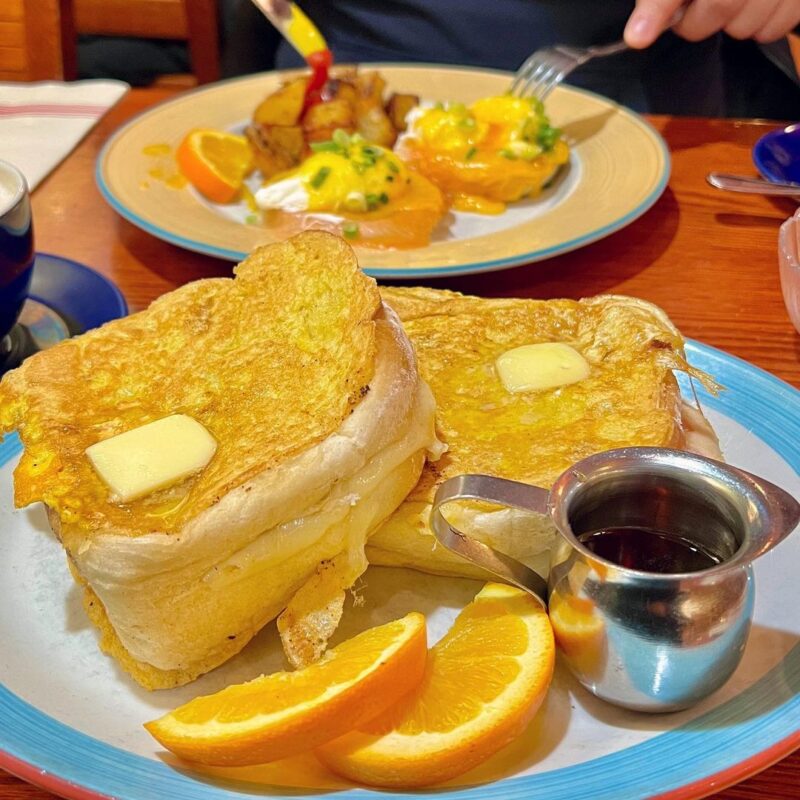 Best Breakfast Spots In Banff To Start The Day (+ What To Order)