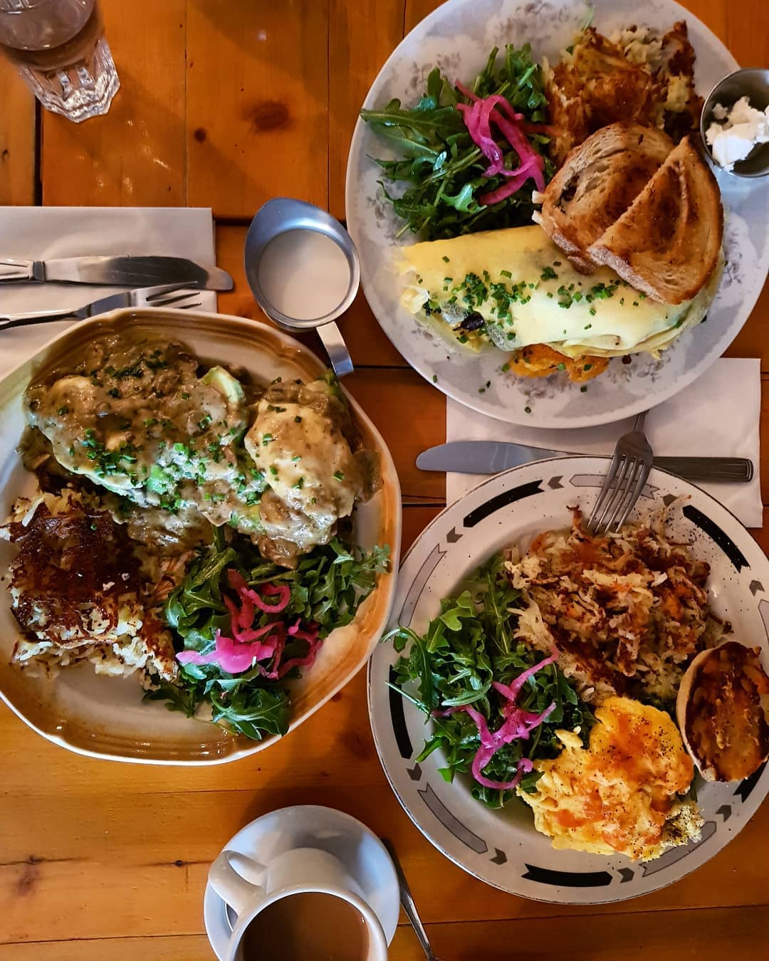 12 Best Brunch Spots In Toronto For A Hearty Meal (+ what to order)