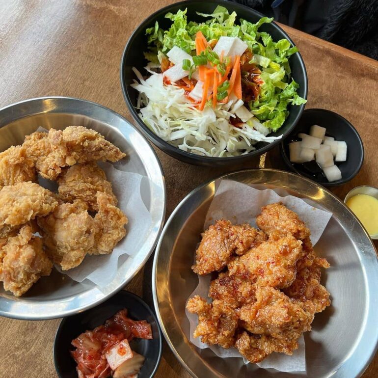 8 Best Korean Fried Chicken In Vancouver To Try In 2024 (+ what to order)