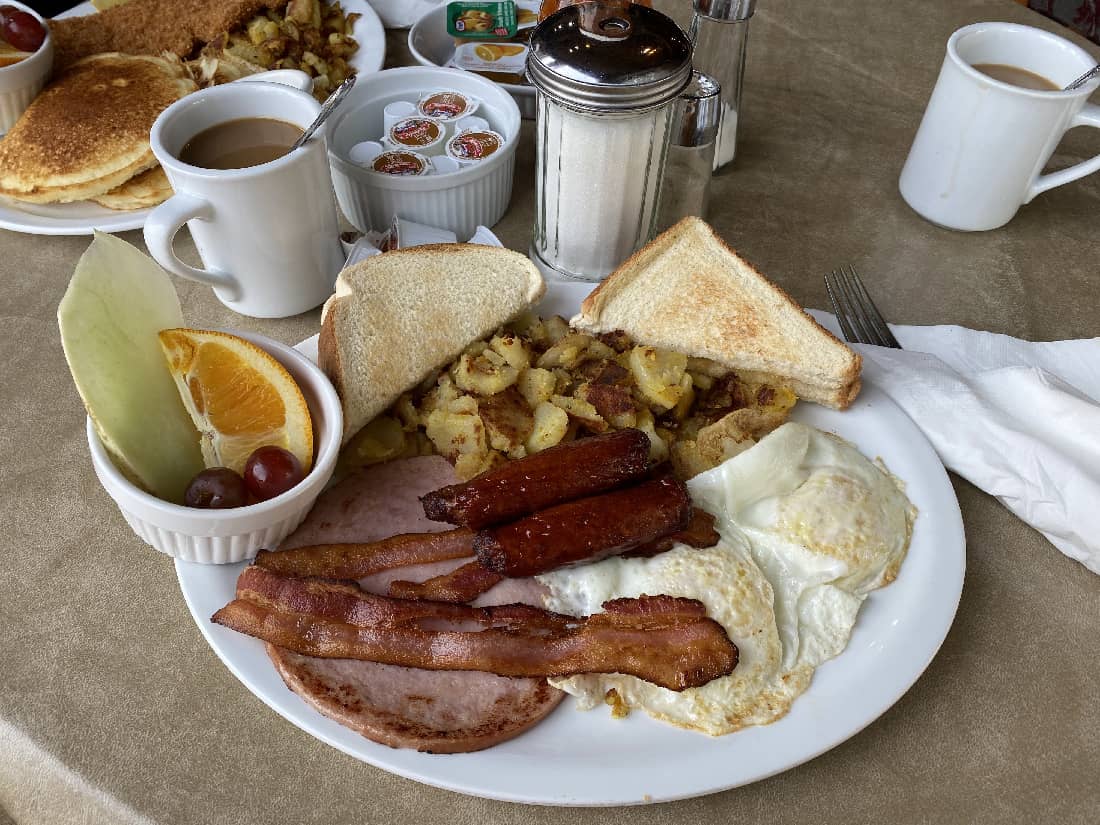 10 Best Brunch Restaurants In Edmonton For A Hearty Meal (+ what to order)