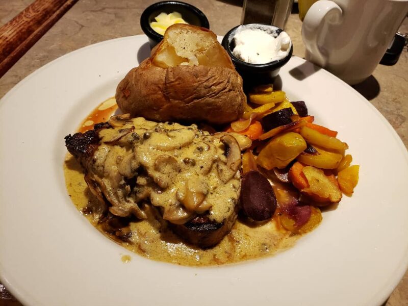 13 Best Barrie Restaurants & What To Order (2024)