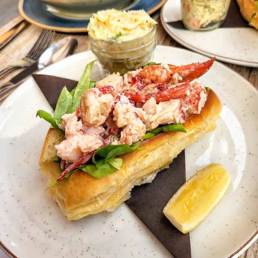 13 Best Niagara Falls Restaurants You Need To Dine At in 2023 (+ What