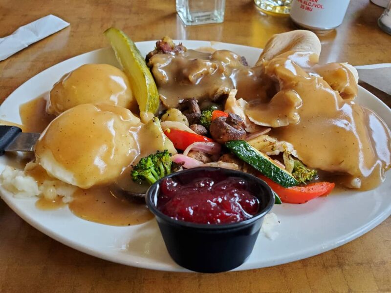 10 Best Restaurants In Hope BC To Eat At In 2024 (+ What to order)