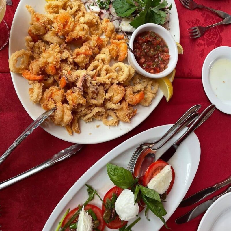 12 Best Yorkville Restaurants To Eat At (+ What To Order)