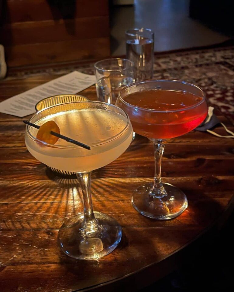 12 Best Bars in Seattle & What To Order (2024)