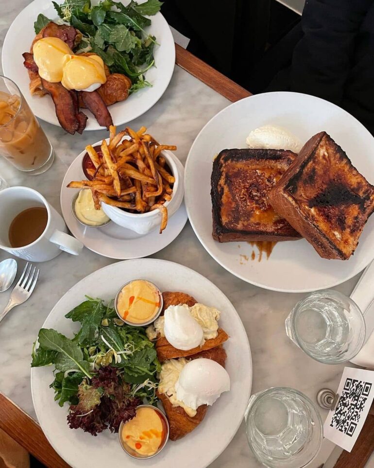 16 Best Brooklyn Brunch Spots To Eat At In 2024 (+ What To Order)