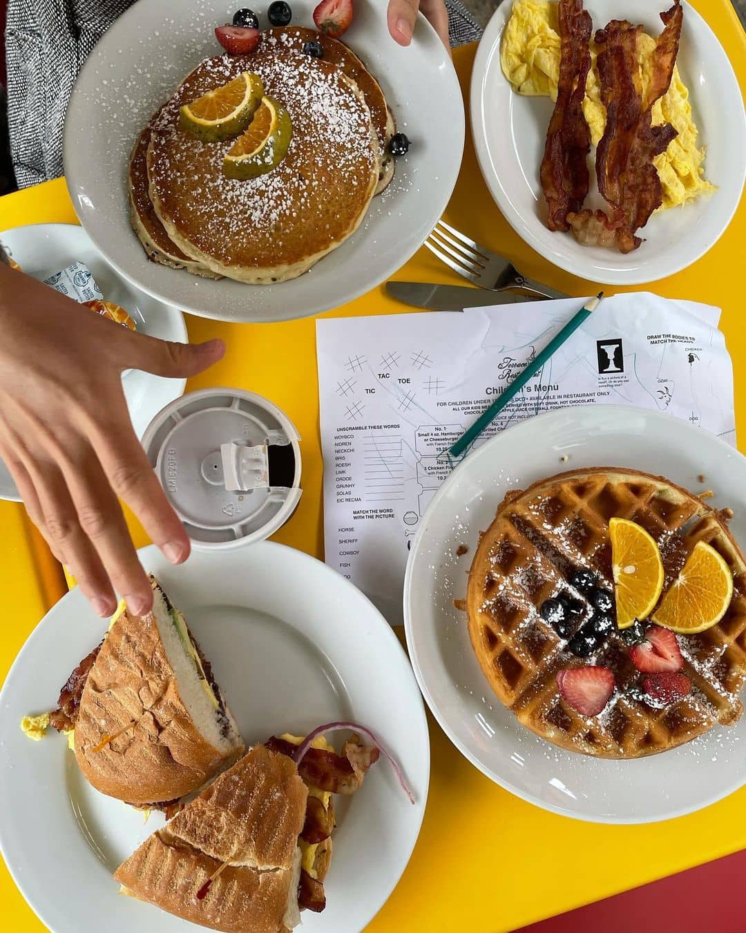 16 Best Brooklyn Brunch Spots To Eat At In 2023 (+ What To Order)