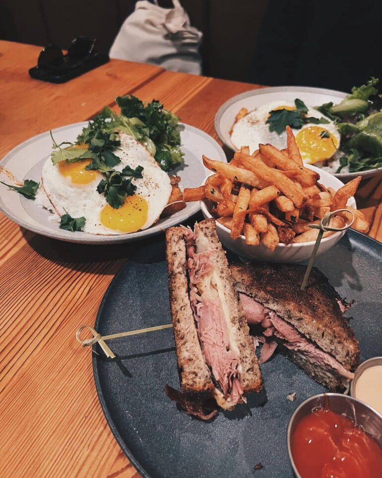 27 Best Brooklyn Restaurants in NYC To Eat At In 2024 (+ What To Order)