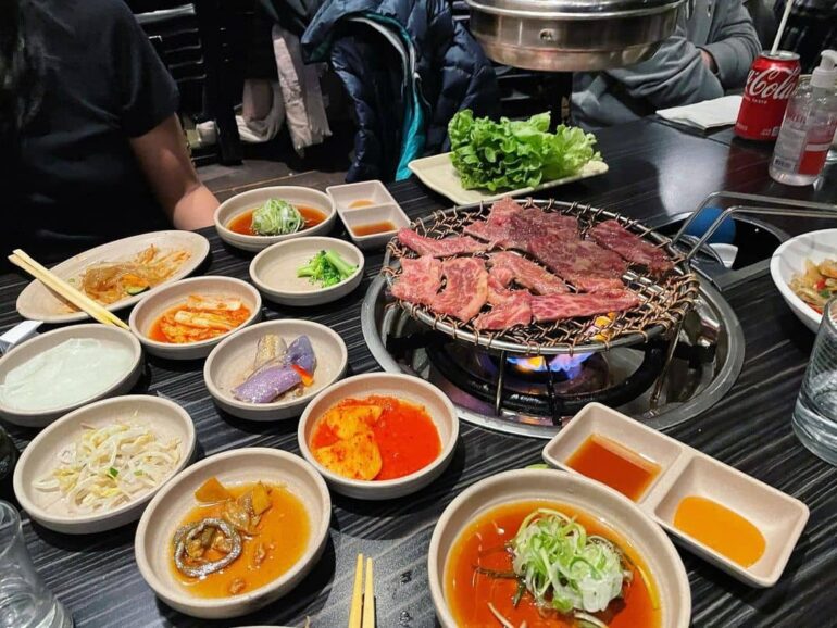 13 Best Korean BBQ Restaurants in NYC To Eat At (+ What To Order)