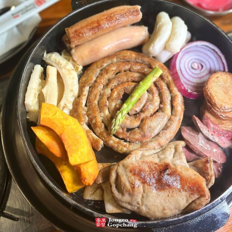 13 Best Korean BBQ Restaurants in NYC To Eat At (+ What To Order)