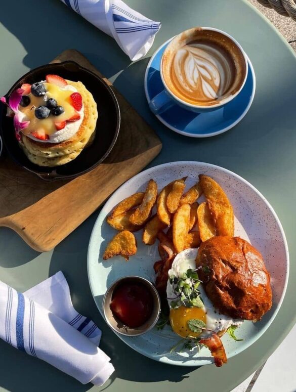 12 Best Dumbo Restaurants In NYC To Eat At In 2023 (+ What To Order)