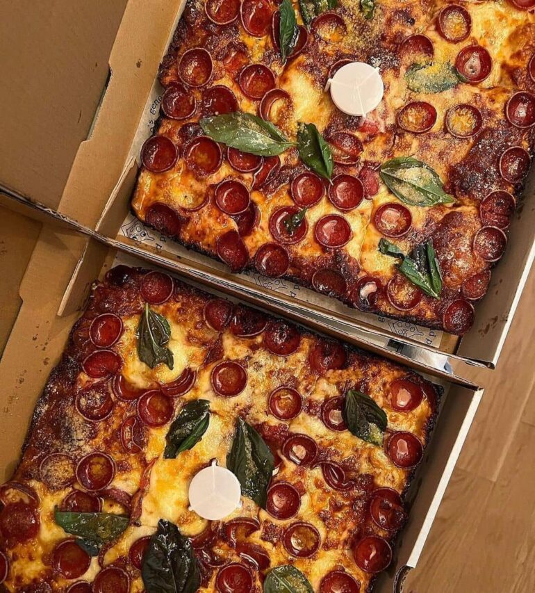 12 Best Brooklyn Pizza Spots In NYC To Hit Up (+ What To Order)