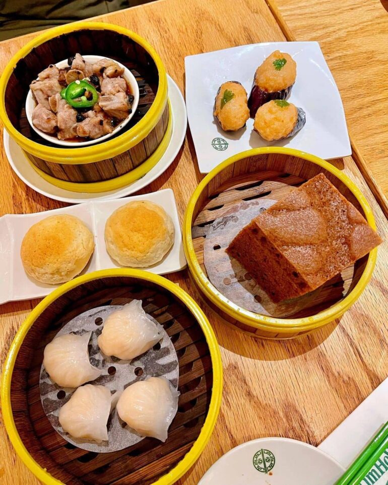 14 Best Restaurants In Times Square NYC To Eat At (+ What To Order)