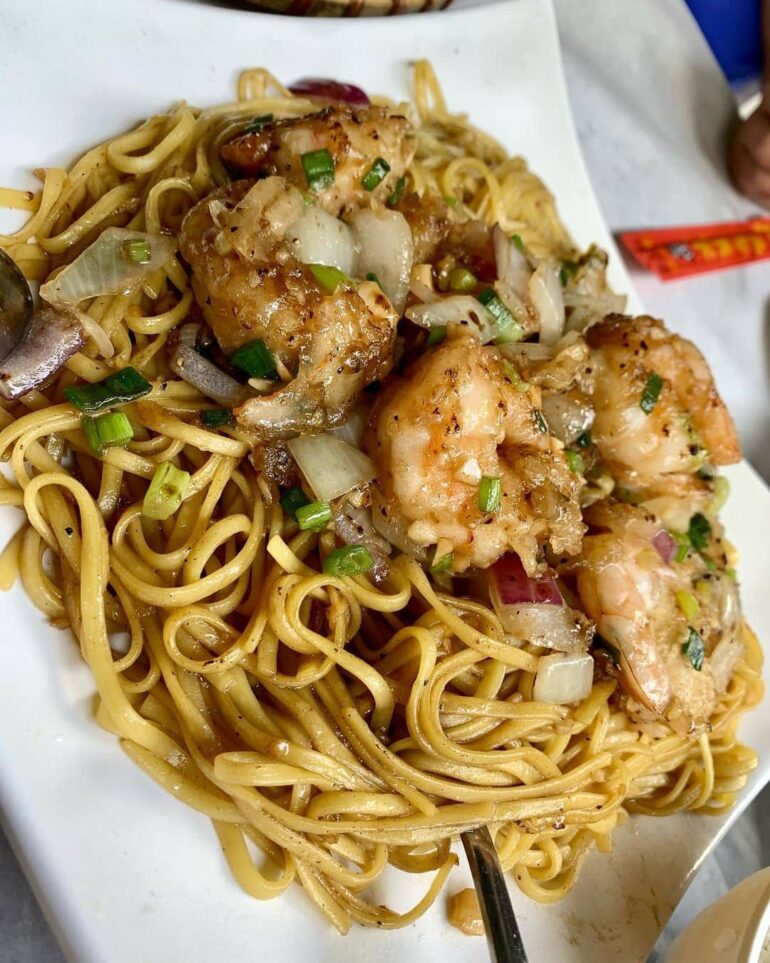 12 Best Evanston Restaurants To Eat At In 2023 (+ What To Order)