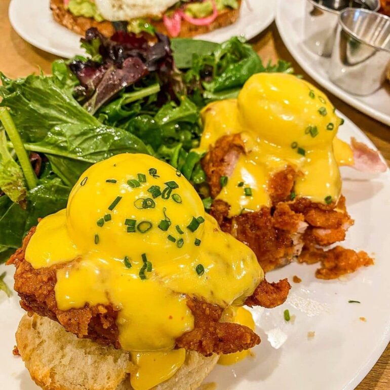 14 Best Brunch Spots In Los Angeles To Eat At In 2025 (+ What To Order)