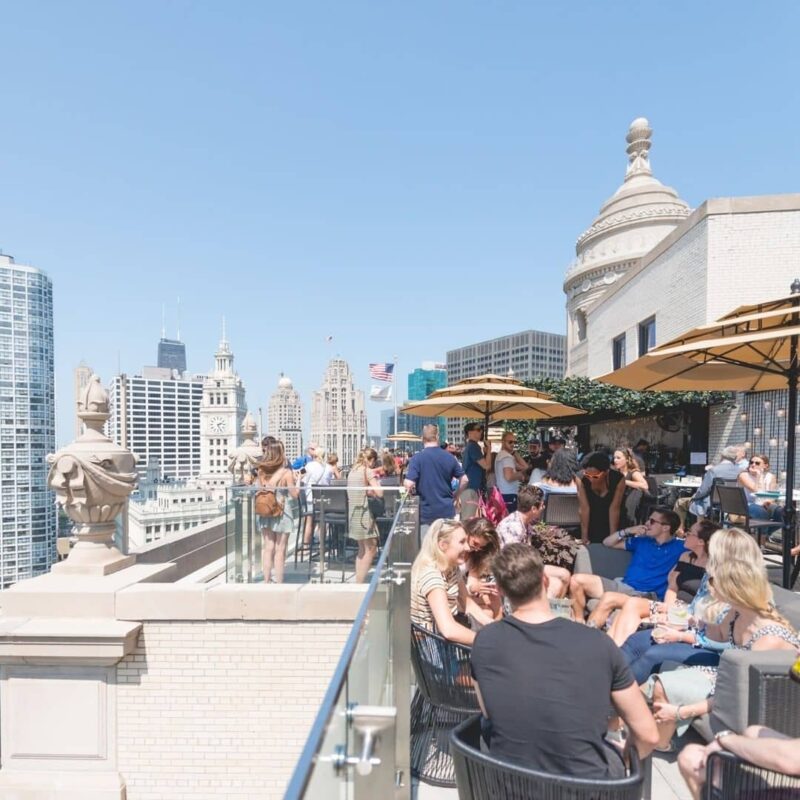 10 Best Rooftop Restaurants In Chicago To Eat At In 2024 (+ What To Order)