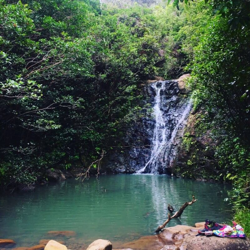 8 Best Waterfall Hikes In Oahu To Visit In 2024 For Families and Couples