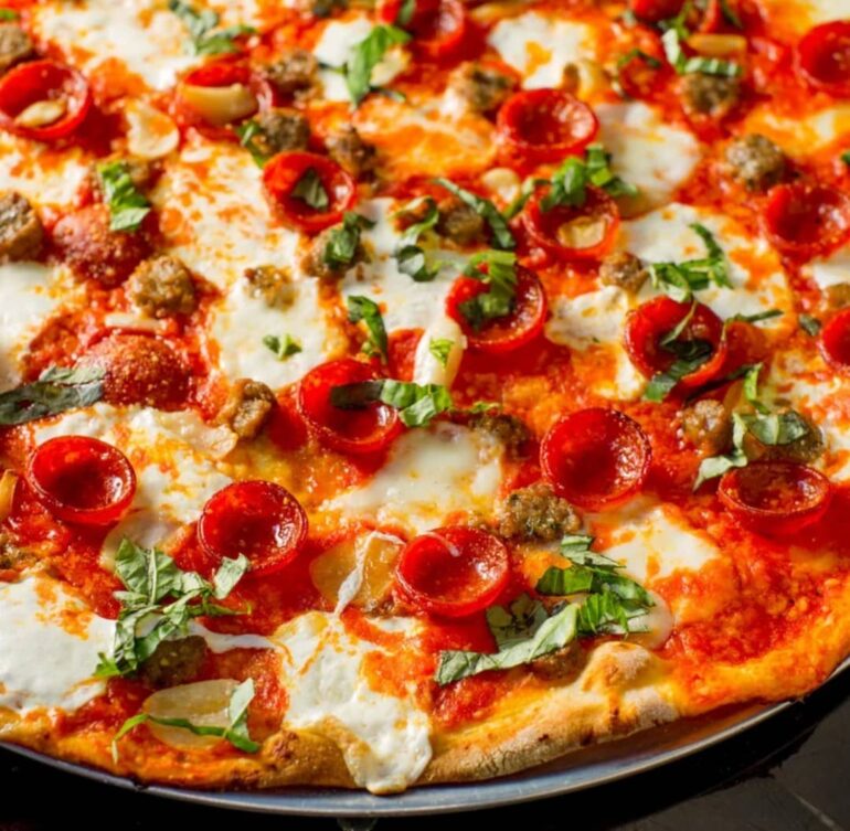 10 Best Pizza In Manhattan NYC To Eat At In 2024 (+ What To Order)