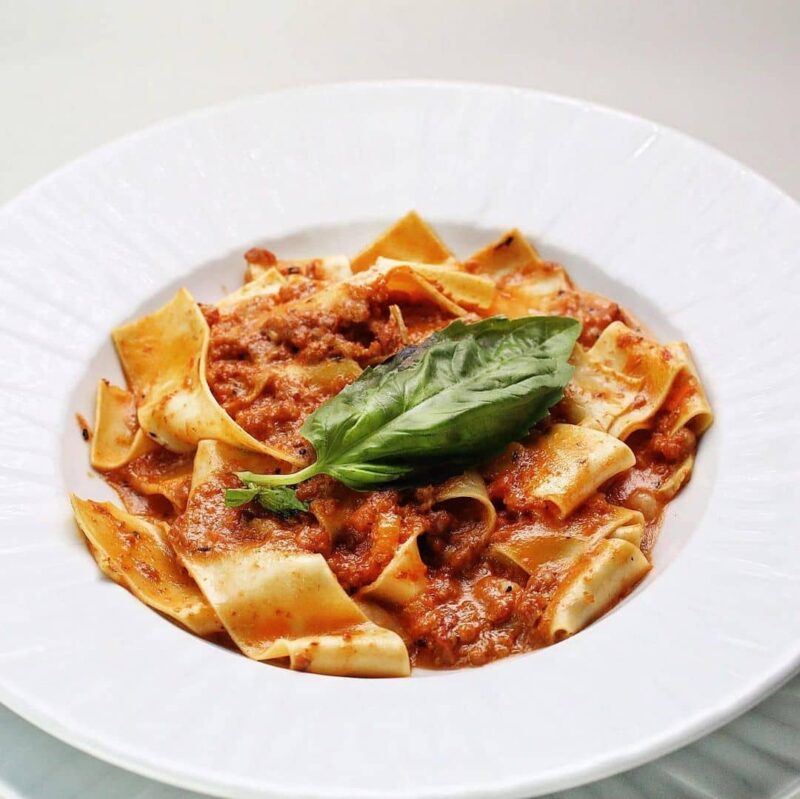 11 Best Restaurants Near Bryant Park NYC To Eat At In 2024 (+ What To