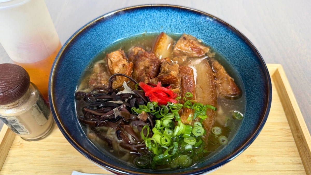 Vancouver's Newest Japanese Noodle Gem Is Hidden Under a Bridge